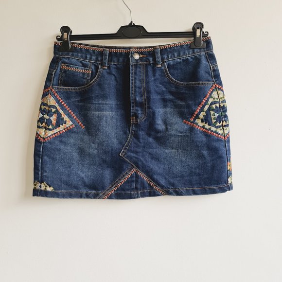 Brave Soul Dresses & Skirts - Brave Soul Blue Denim Embroidered Short Skirt UK 14 Zip Pockets